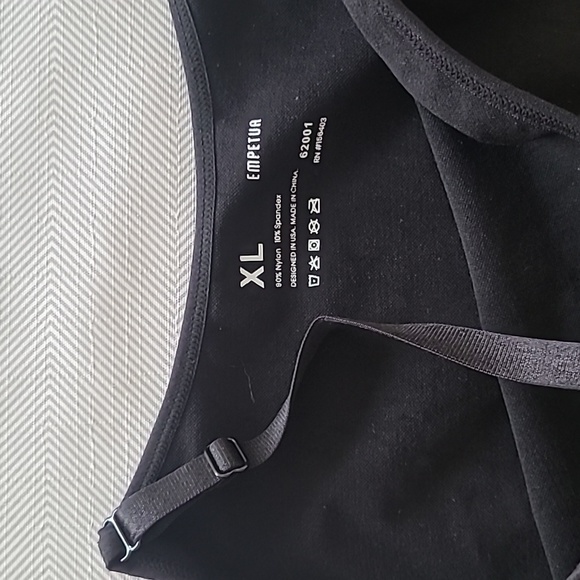 Empetua cami, shape wear camisole with adjustable, stretchy straps, black, XL - Picture 2 of 3